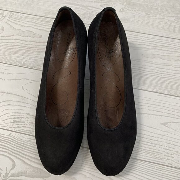 Waldlaufer Black Pumps - Picture 2 of 10